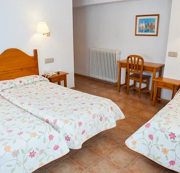 vista-habitacion-triple-hotel-el-pilar.jpg