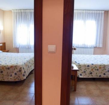 chambre-quadruple/benasque-1-3-8-198.jpg