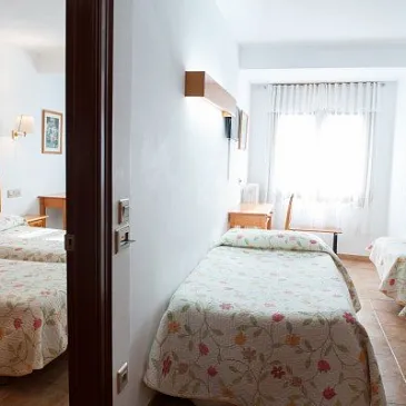 chambre-quadruple/benasque-1-3-8-198.jpg