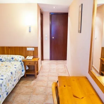 chambre-individuelle/benasque-1-3-41-189.jpg